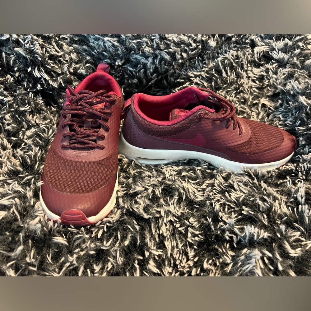Nike shoes